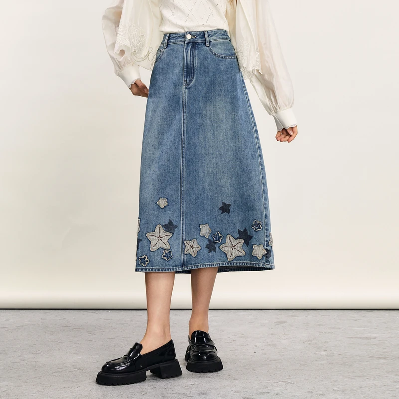 谜底牛仔半身裙夏季新品复古绣花百搭高腰中长裙242MB0546