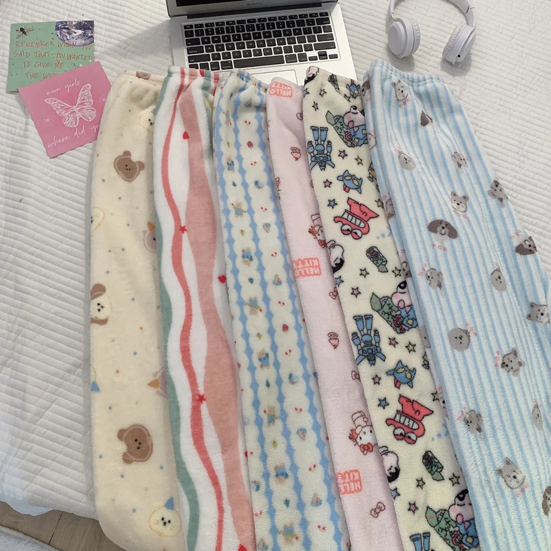 可爱卡通法兰绒女秋冬款加厚加绒ins风保暖珊瑚绒冬天长睡裤宽松