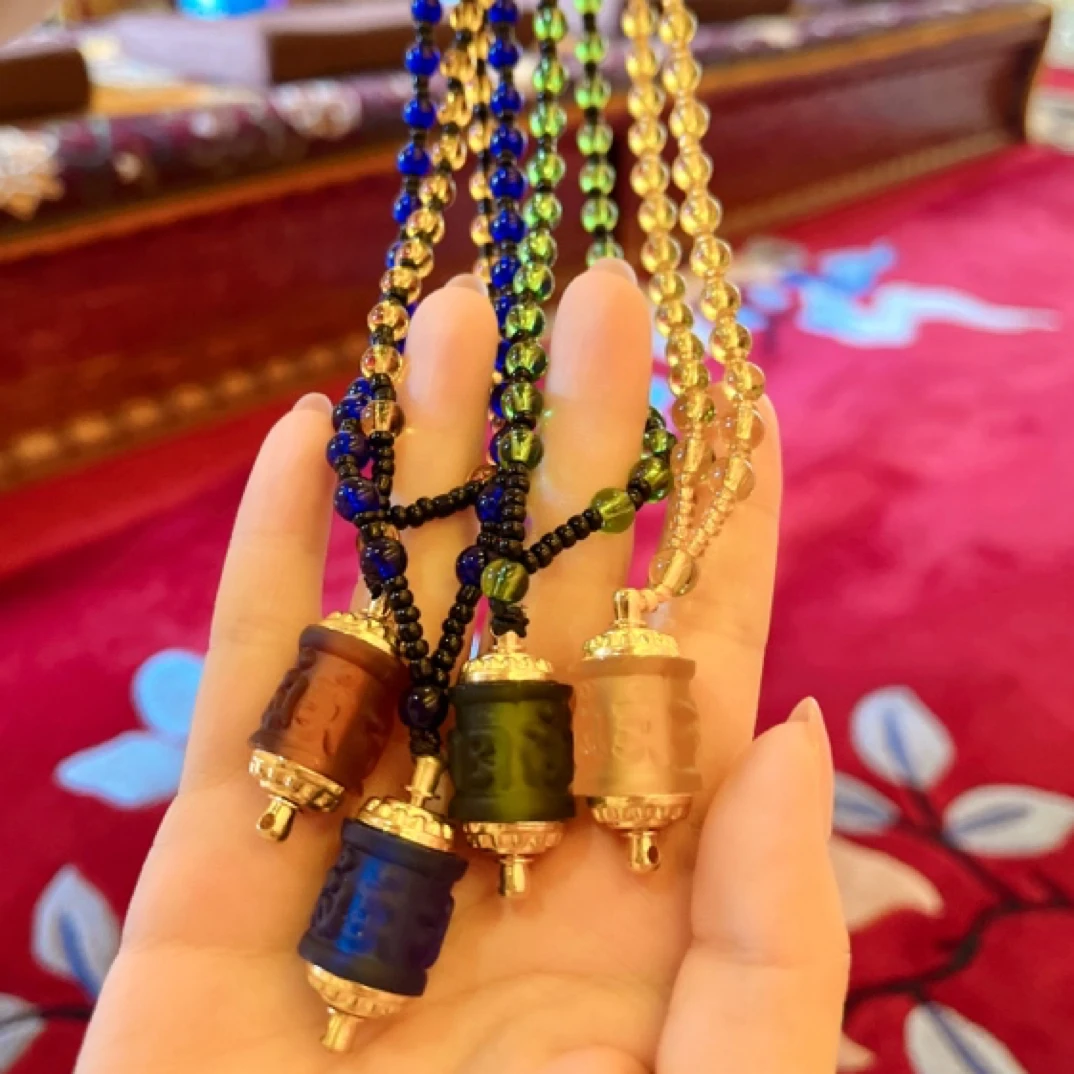 非金属玻璃项链 四色六字箴言转经筒内置经文楞严咒琉璃毛衣链