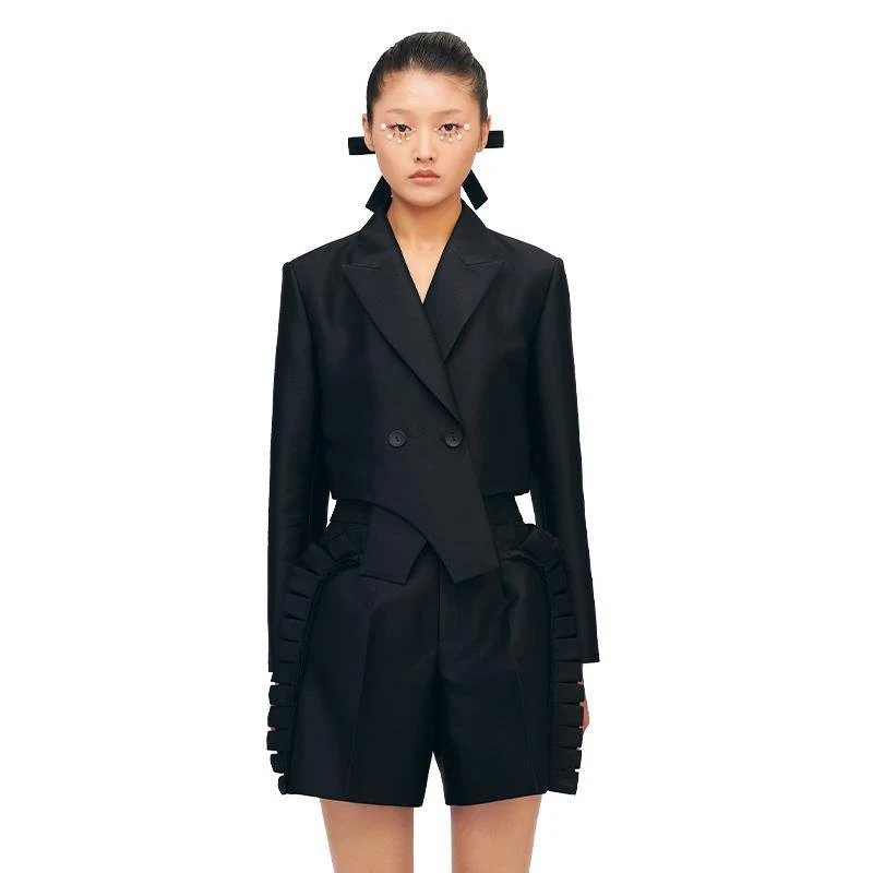 叶谦设计师新款休闲压褶外套刺绣不规则短西服