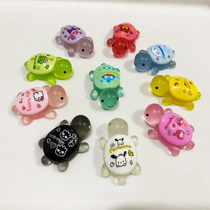 3.2cm中号三丽鸥夜光树脂乌龟