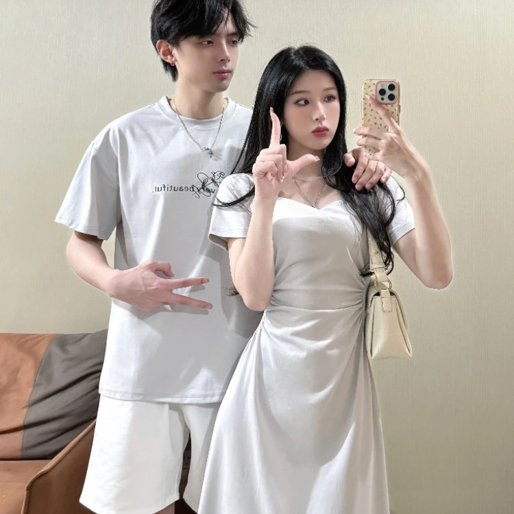 情侣装夏季韩版休闲显瘦褶皱设计感简约女连衣裙短袖T恤一裙一衣