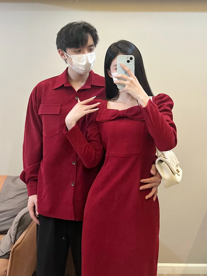 情侣装秋冬季淑女风修身显瘦红色过年订婚礼服连衣裙长袖一裙一衣