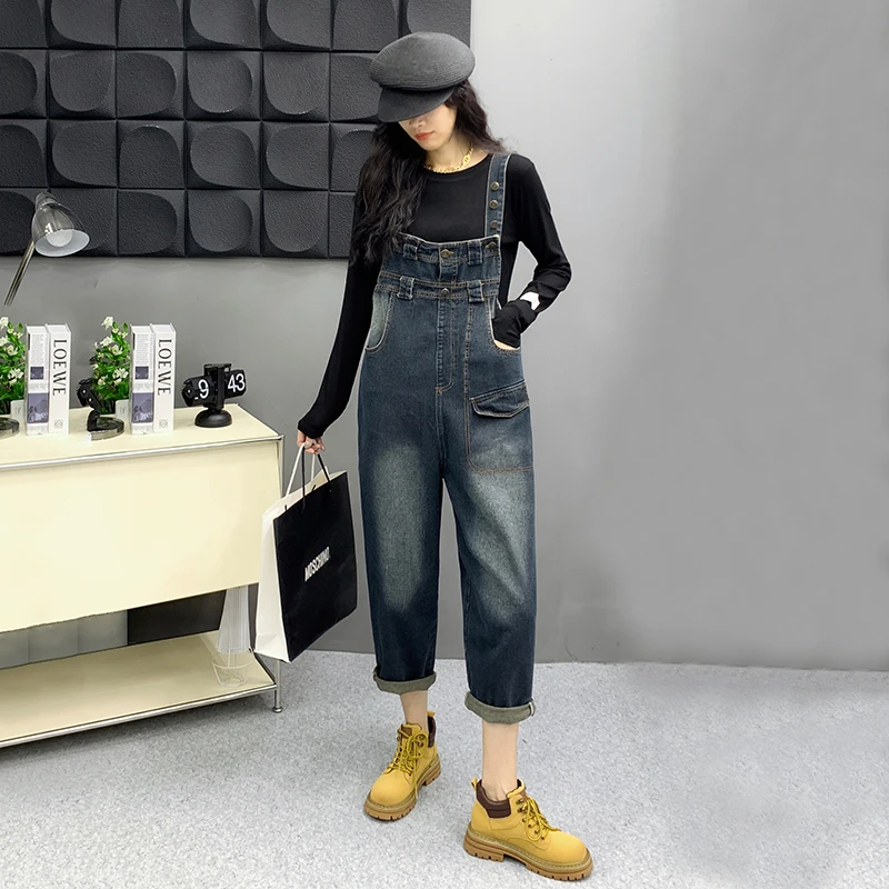 蓝色宽松显瘦春秋牛仔背带裤女2026春季新款设计感小众复古阔腿裤