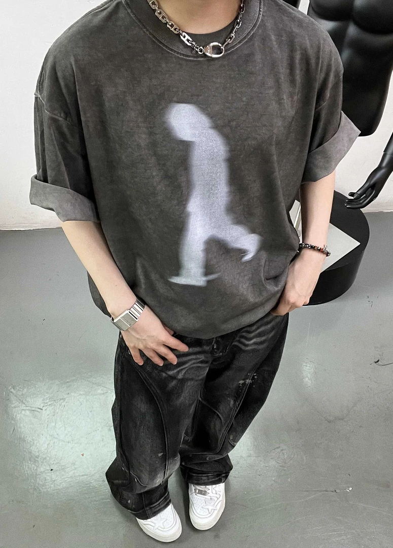 【孤独影像】夏季美式复古个性设计感小领口宽松印花短袖潮流情侣