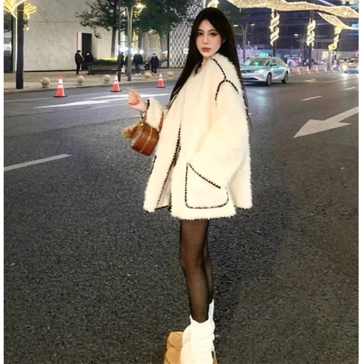 周周小香风宽松上衣秋冬新款高级感慵懒风百搭外套女