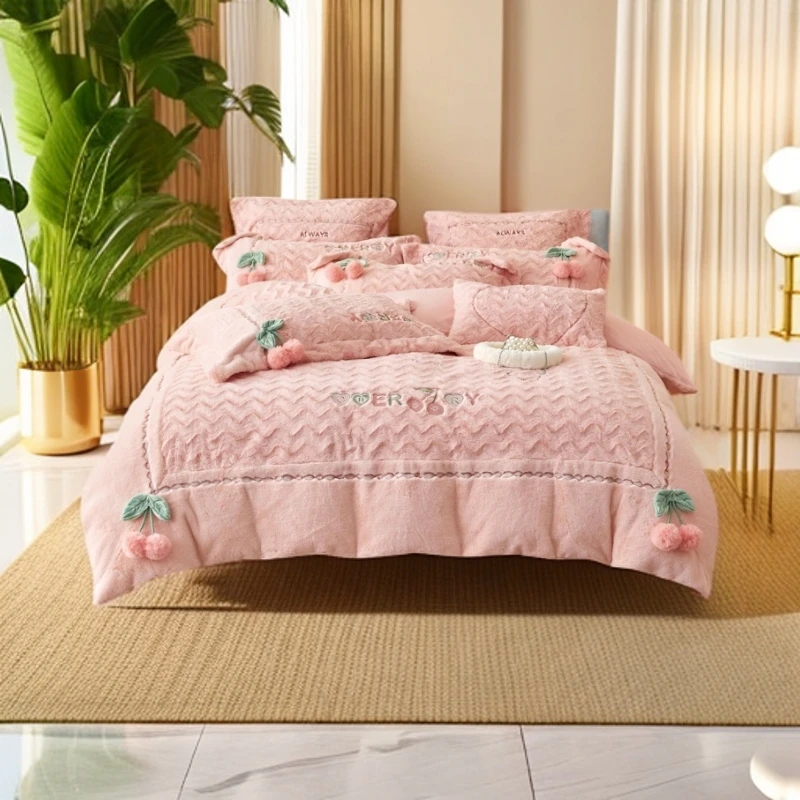 樱为有你加厚高克重水貂绒拼角款刺绣手工四件套公主风冬天牛奶绒