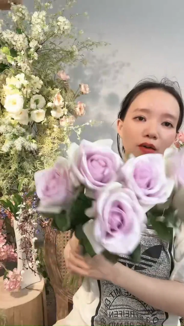 【闪购商品】新款浅紫单头玫