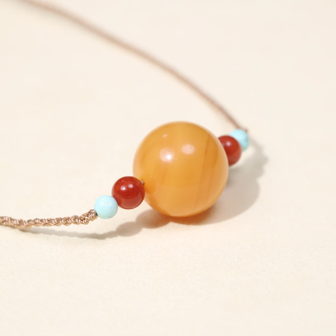 新成珠宝20mm蜜蜡圆珠项链南红玛瑙绿松锁骨链简约时尚气质鸡油黄