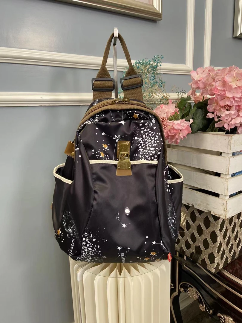 璀璨星空黑色休闲双肩包女士百搭款时尚潮流旅行通勤背包