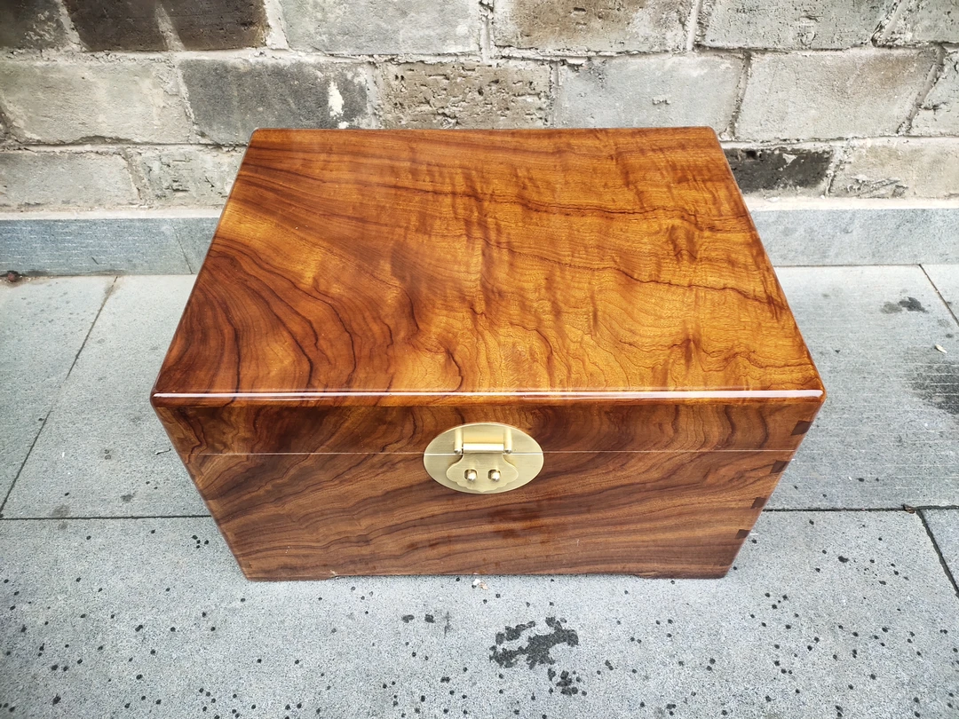 长宽高50/38/30香樟木樟木箱衣服字面箱