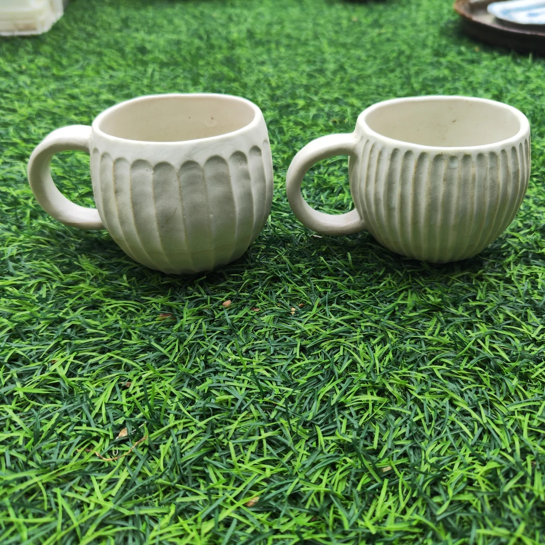 精品陶艺简约竖纹白瓷杯