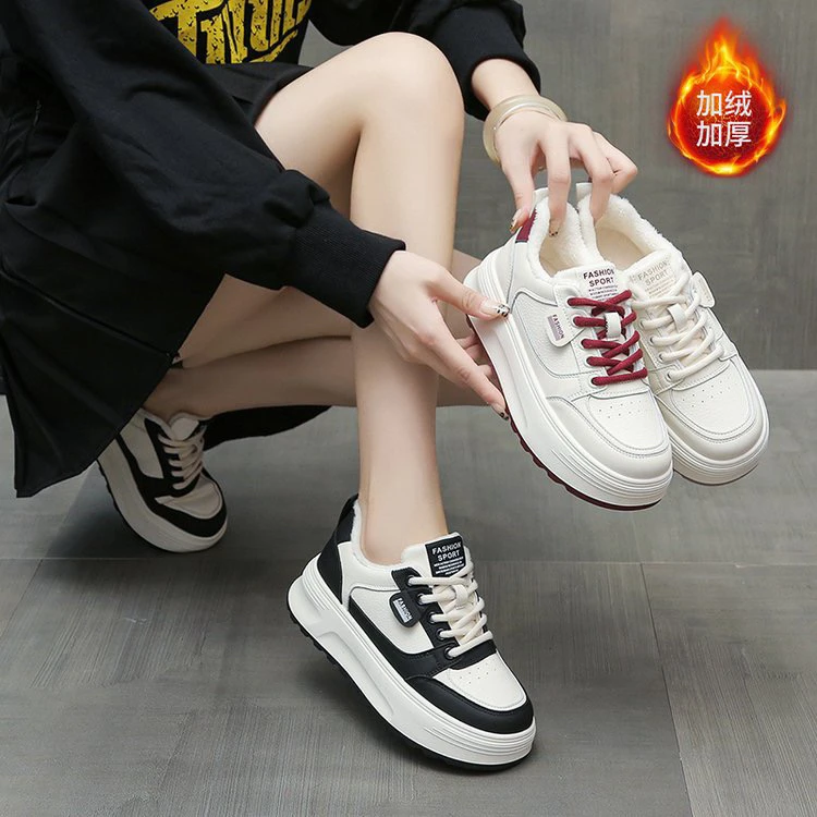 2024秋冬新款厚底加绒皮面小白鞋韩版潮流休闲鞋保暖棉鞋板鞋女鞋