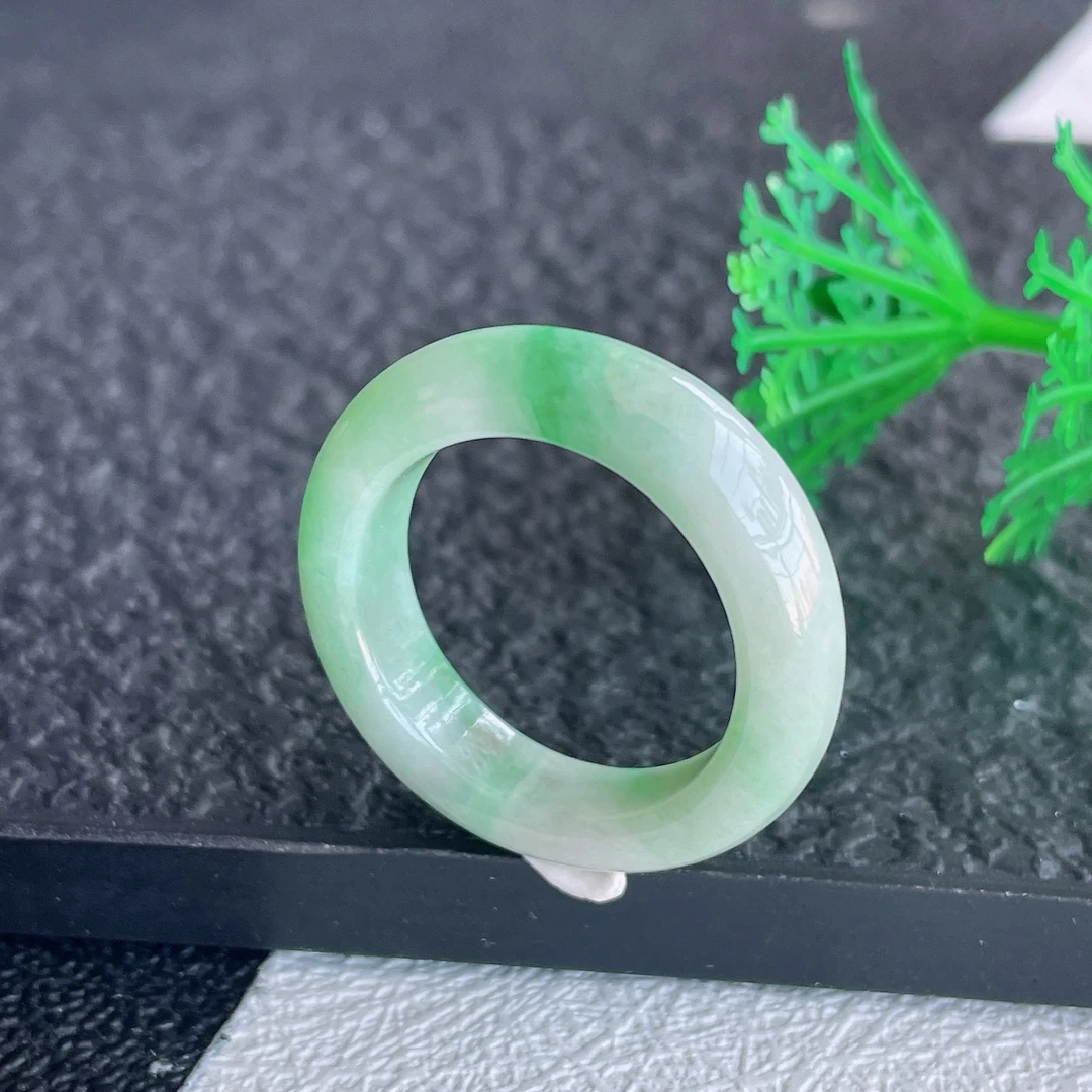20号圈口天然A货翡翠飘阳绿翡翠戒圈精雕缅甸老坑玉戒指男女款