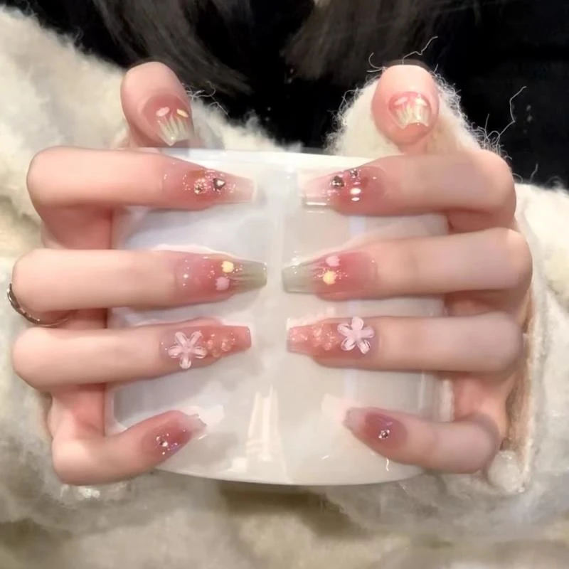 【手工美甲】粉粉嫩嫩早春郁金香 手绘显白可爱五瓣花穿戴甲