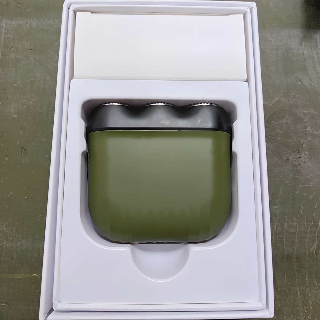 户外旅行充电式小巧便携式可水洗自动剃须刀车载