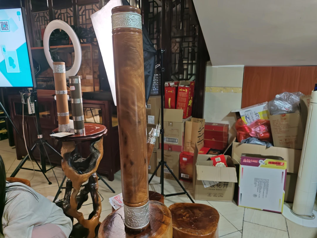 香樟根穆老爹非遗工艺筒筒