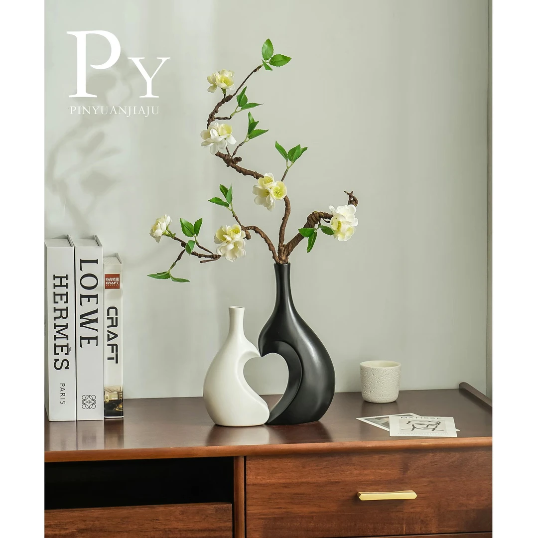 爱心花瓶创意陶瓷摆件北欧ins客厅插花高级家居玄关餐桌艺术装饰