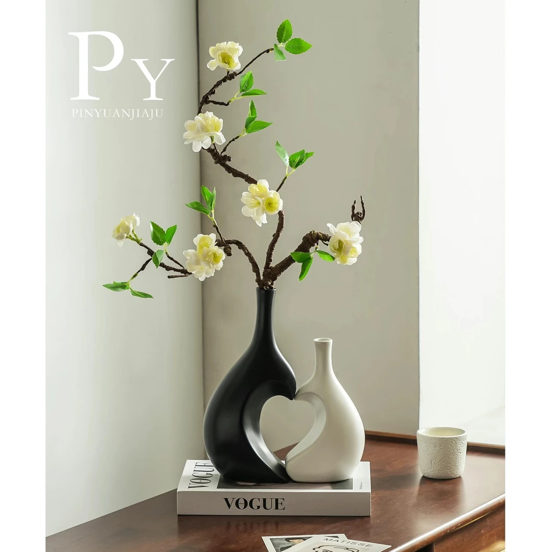 爱心花瓶北欧ins创意陶瓷摆件客厅插花高级家居玄关餐桌艺术装饰