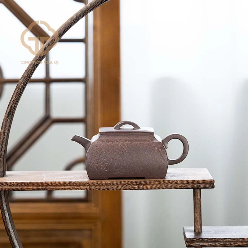 共之四方 陈洁制谭海鸥刻 老天青 150cc 家用紫砂茶壶