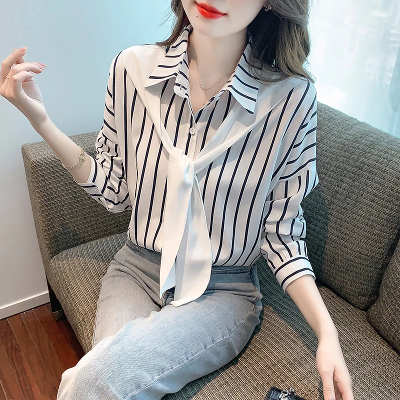 时尚假两件条纹雪纺衬衫女士秋季2025新款小众设计感长袖披肩衬衣