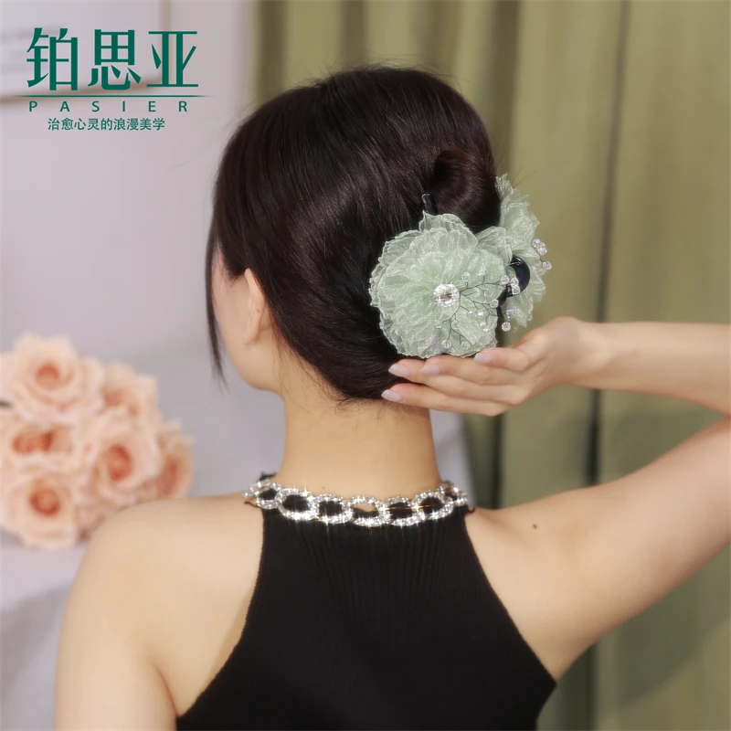 铂思亚 非金属亚克力发饰 浪漫清新【双蕾】气质娟纱山茶花抓夹YS