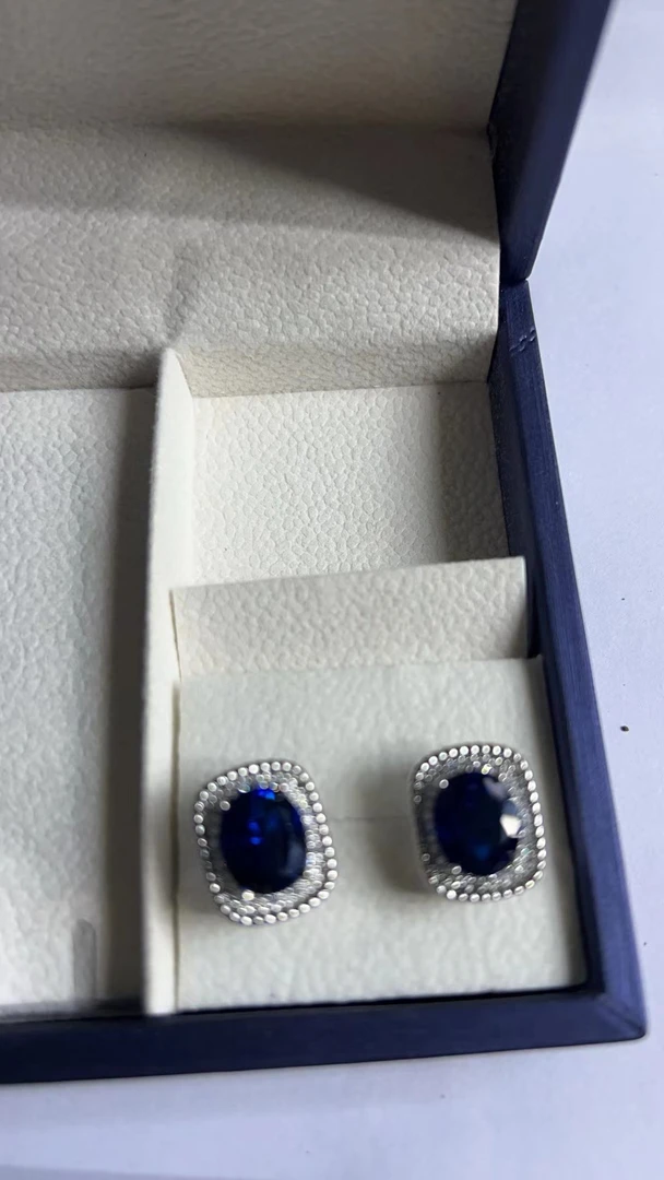 【比利时爱情故事】CD039耳钉5卡KL