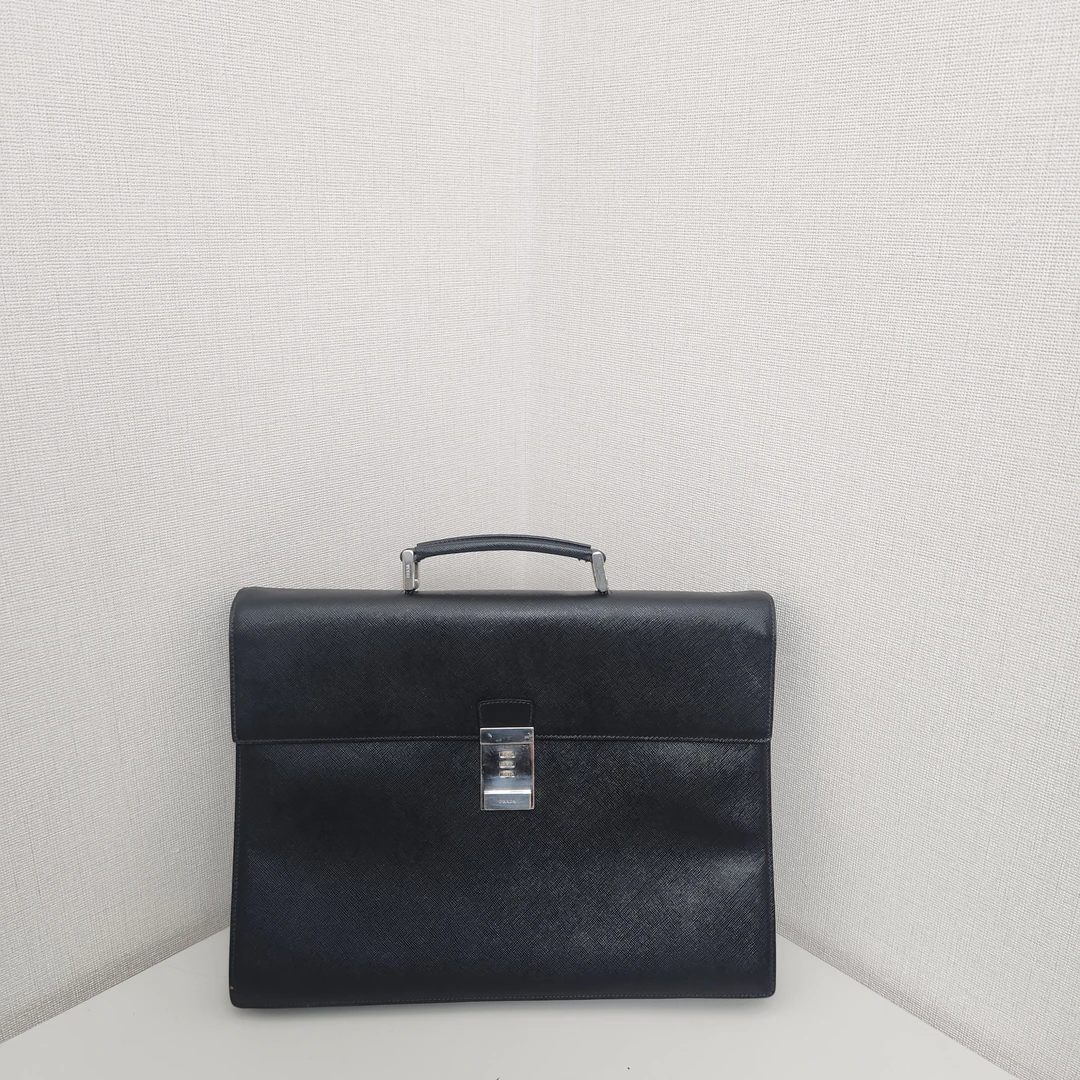 99新 Prada/普拉达 98新高公价公文包