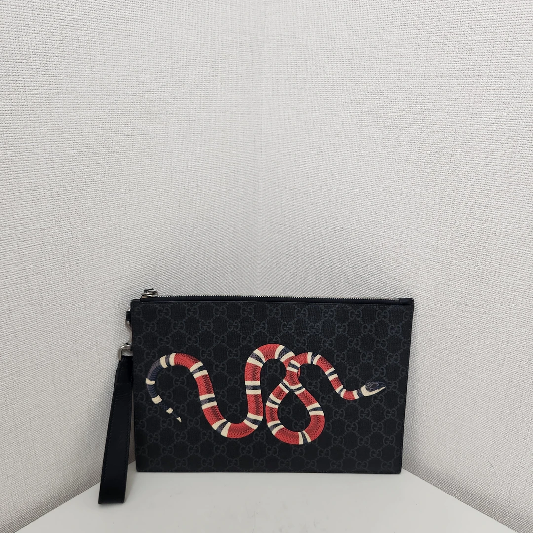 95新 GUCCI/古驰 97新珊瑚蛇手拿包