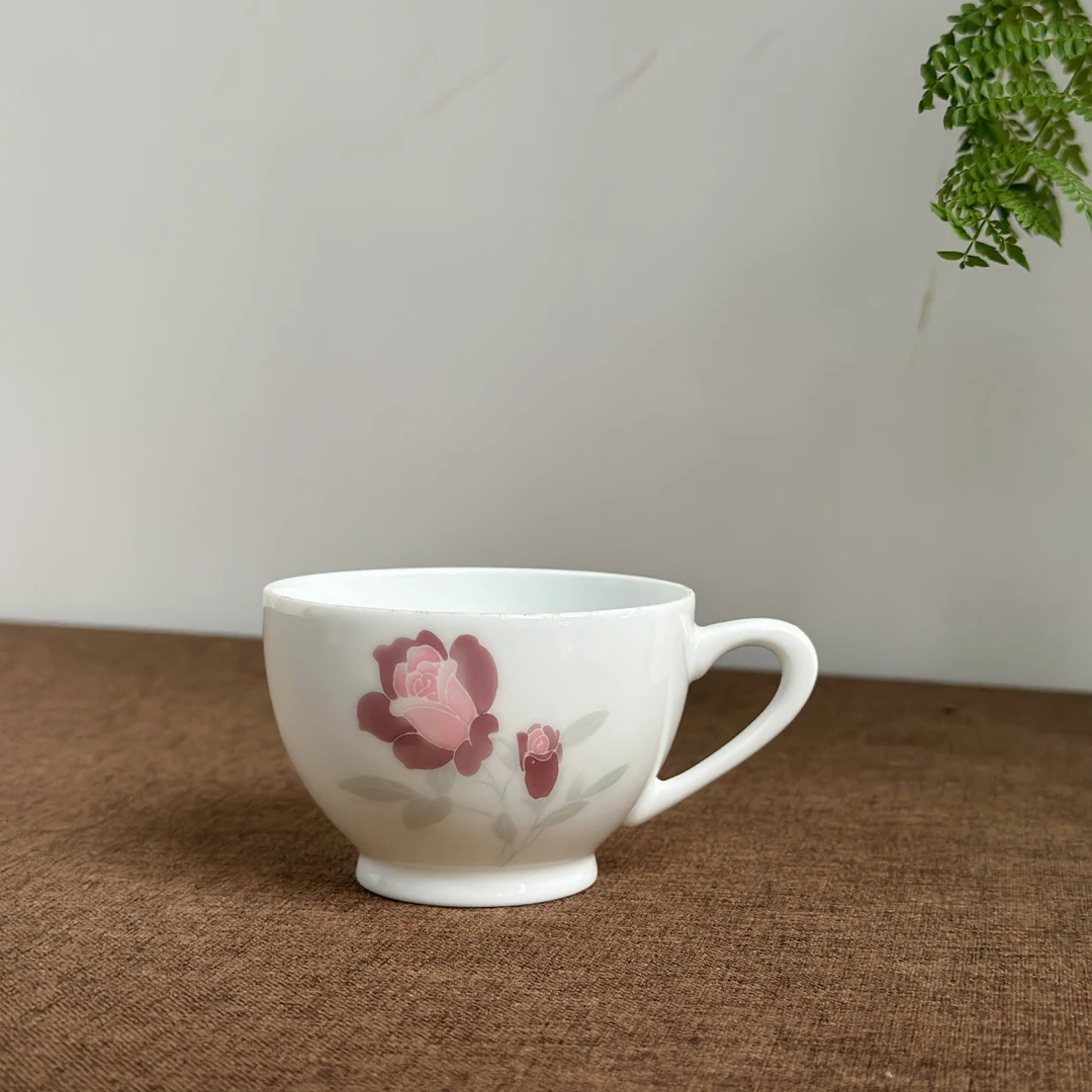 醴陵群力老瓷器釉下五彩手绘大球泥玫瑰花小茶杯内底窑裂