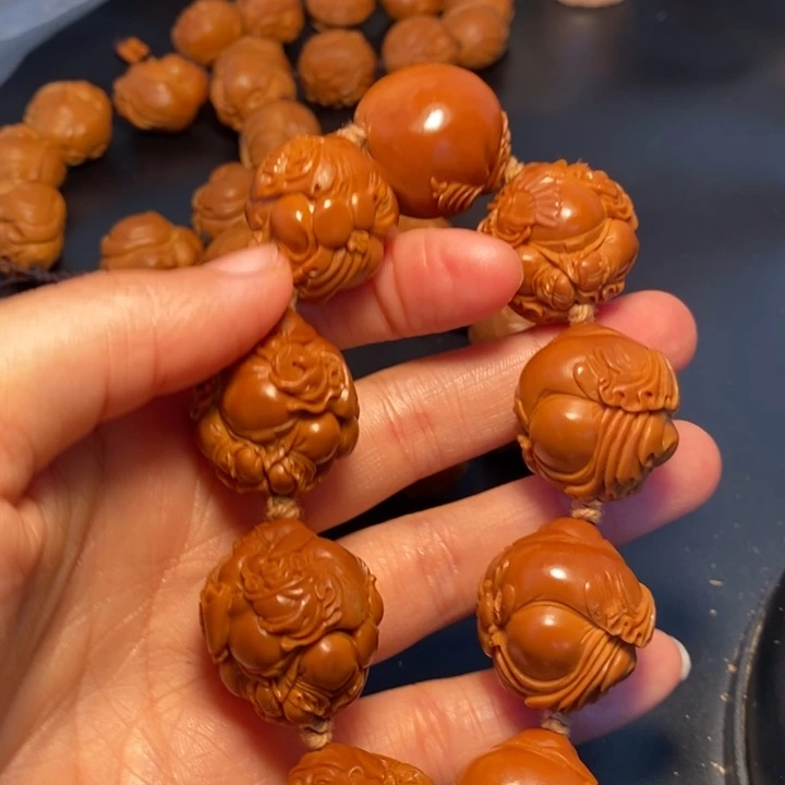 橄榄核核雕宜****展财神手串