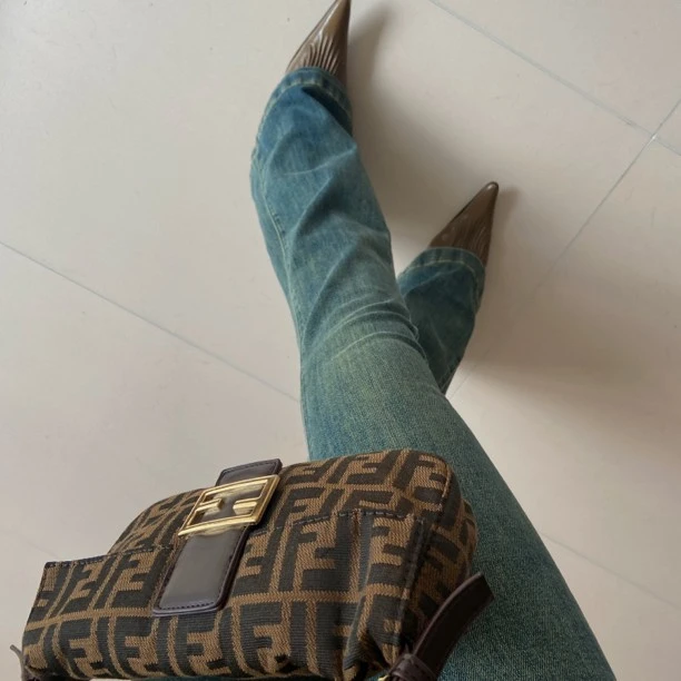 WUDASHEN 这个裤子颜色真是绝了 超高腰微喇叭裤牛仔裤高弹百搭