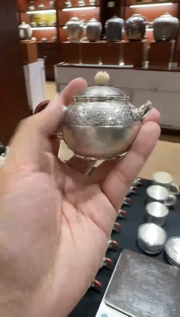 【闪购商品】足银纯手工缠枝小泡茶壶