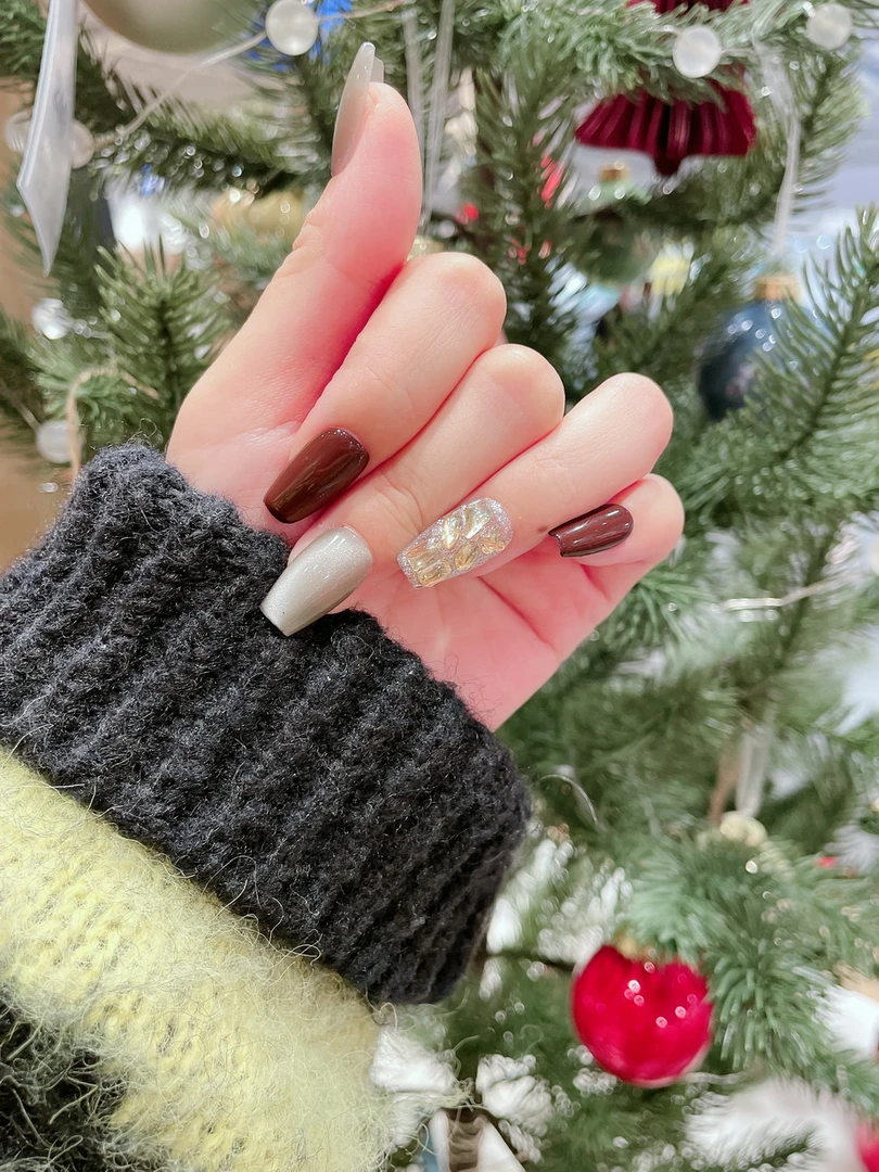 车厘子猫眼香槟钻新年战甲纯手工ins风 温柔爆闪冰透极光钻简约