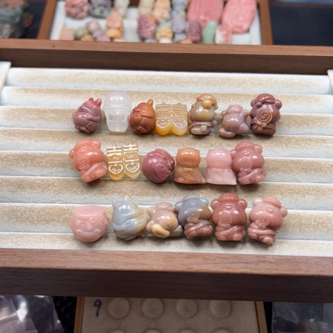 石英质玉珠宝半成品未镶嵌倾***?