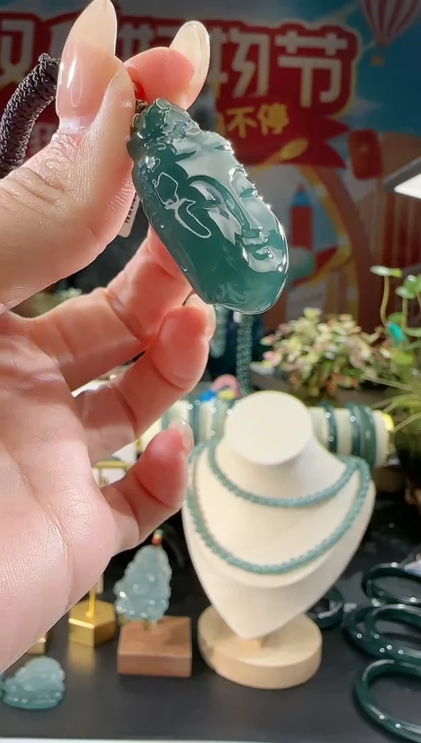 【闪购商品】翡翠吊坠(不含链)未镶嵌法相多样性发一