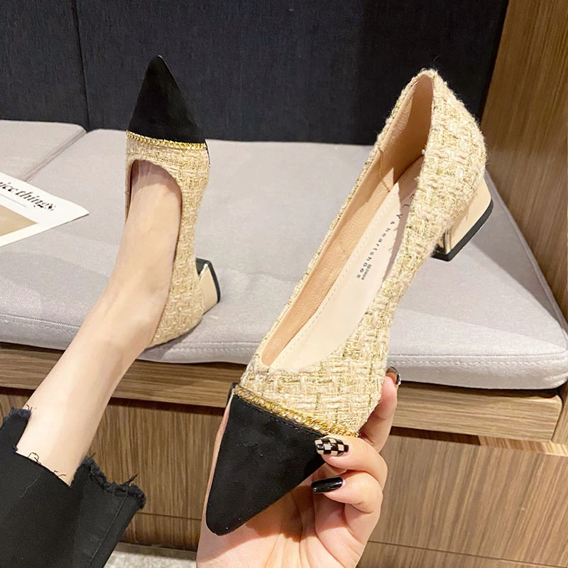 低跟浅口工作鞋尖头粗跟瓢鞋金属链拼色复古小香风软底平底单鞋女