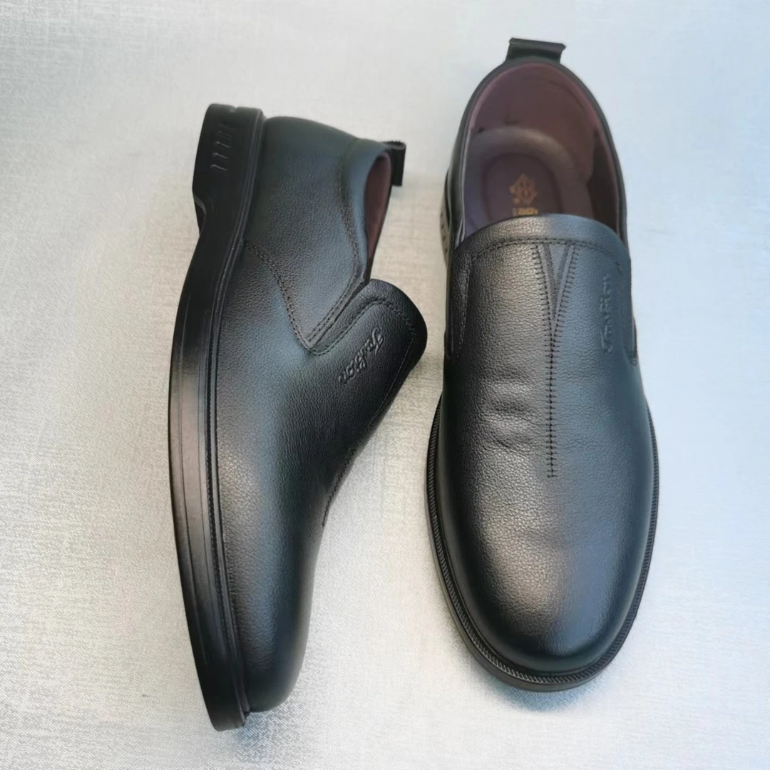 永威河南永威皮鞋 柔软舒适真皮皮鞋