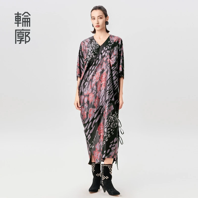 轮廓六时吉祥东方华丽感连衣裙抽褶印花V领大气中长裙L241Y043