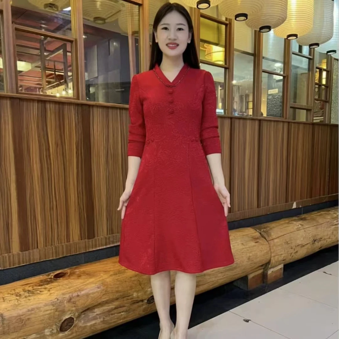 2024加绒连衣裙女秋冬新款过膝长裙V领外穿高档礼服