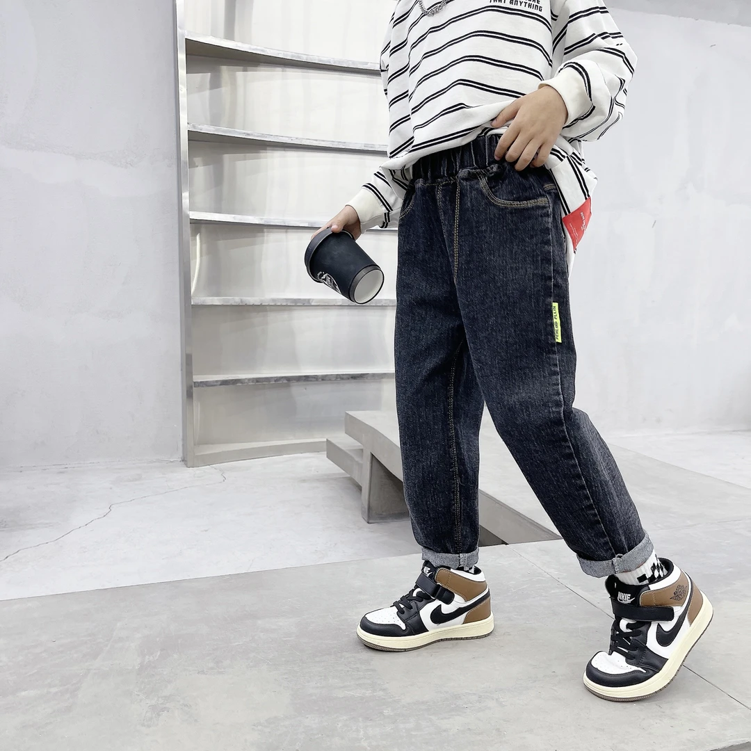 中大童男童牛仔裤新款宝宝宽松长裤中大童秋季韩版休闲裤