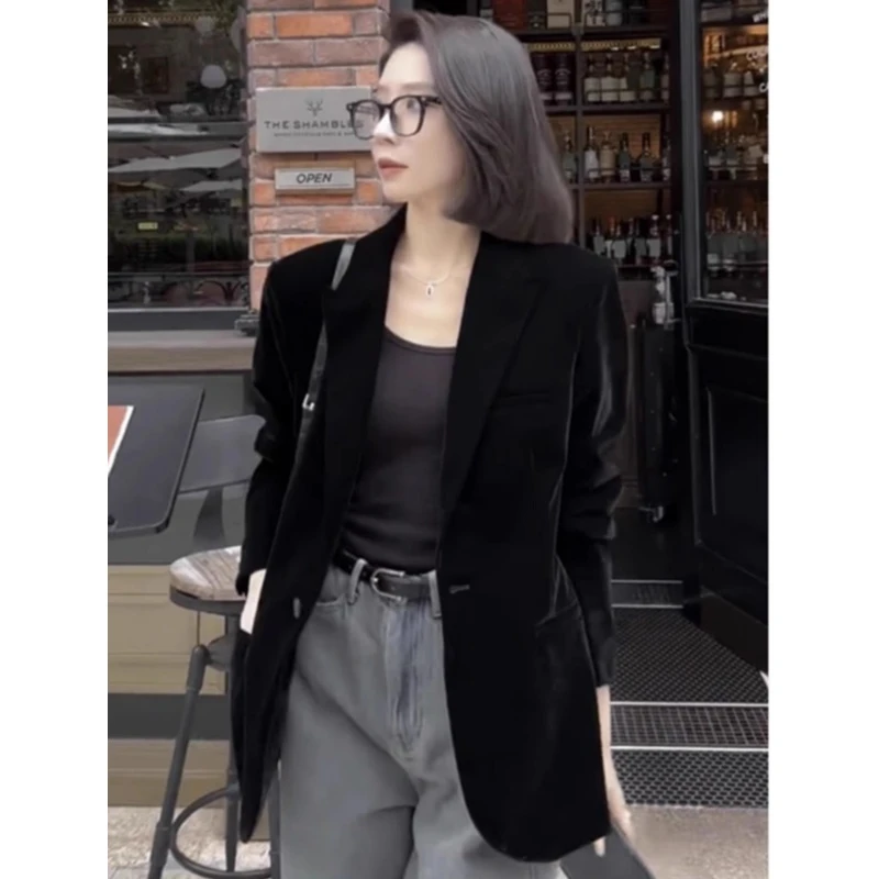 黑色金丝绒西装短款外套2025春秋装新款气质高级丝绒上衣女小个子