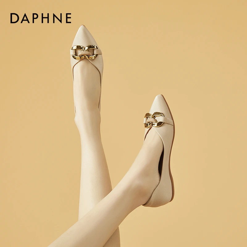 达芙妮2025秋季新款夏天平底平跟低跟尖头浅口单鞋软底皮鞋女鞋子