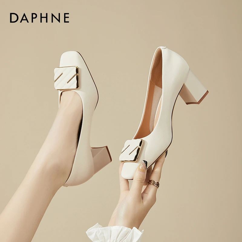 达芙妮粗跟高跟鞋女鞋2025新款爆款单鞋秋季时尚法式白色瓢鞋女士