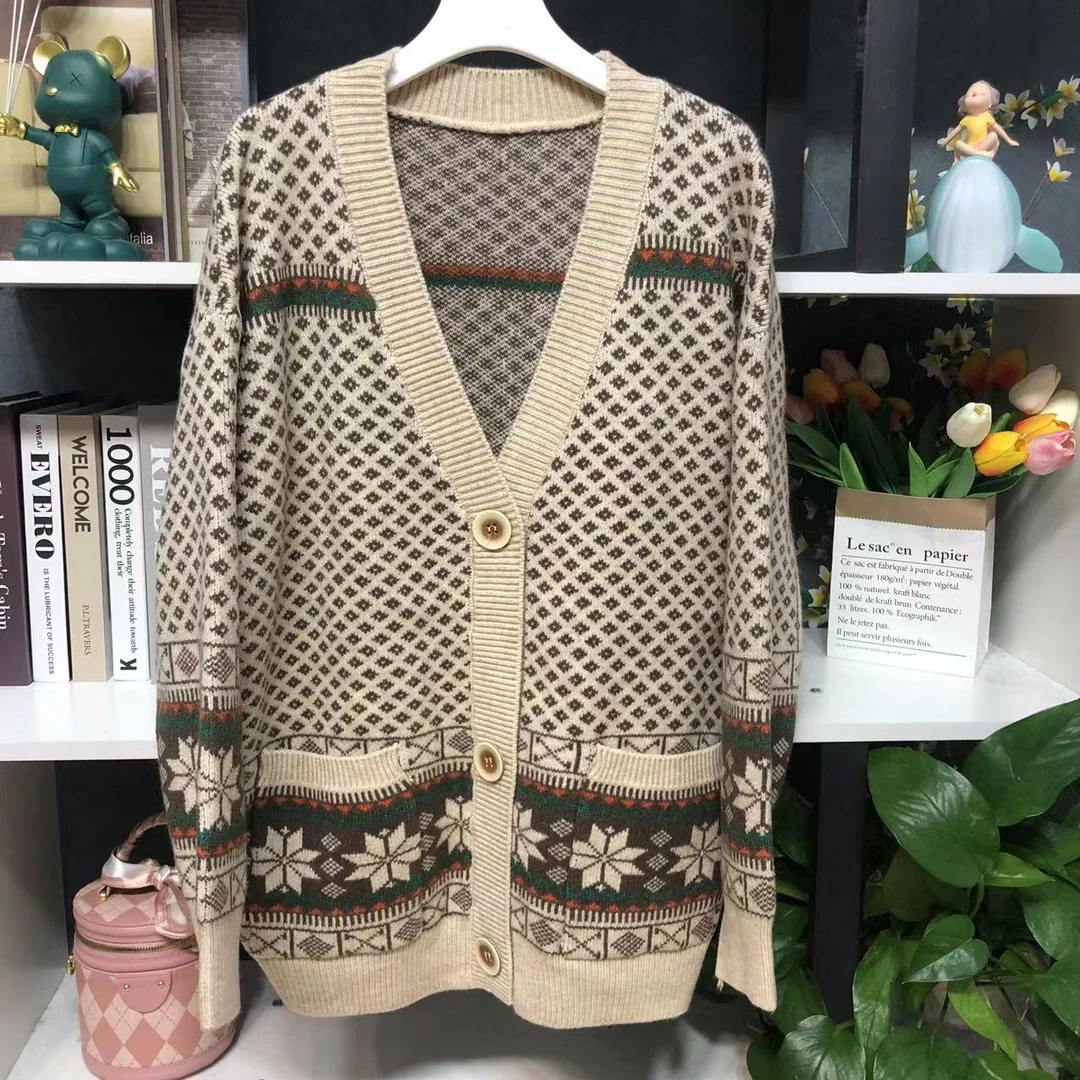 Y110 冬季复古时尚V领气质长袖杏色印花休闲开衫8867