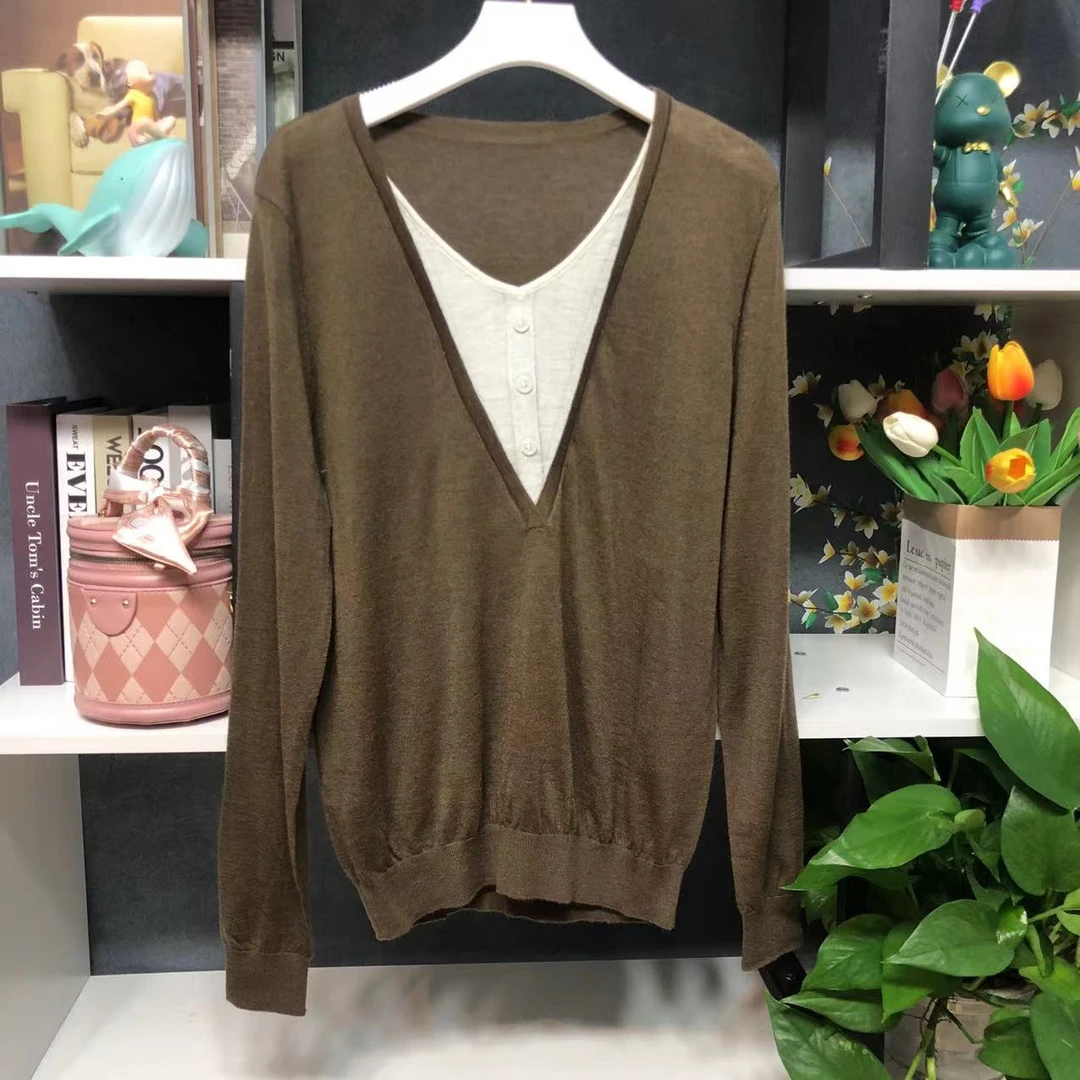 时尚V领条纹拼色假两件毛衣N454