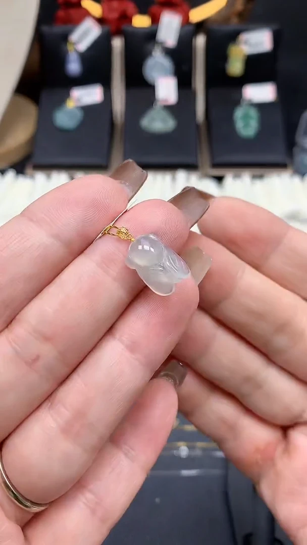 【闪购商品】翡翠吊坠(不含链)18K金镶嵌MS127510