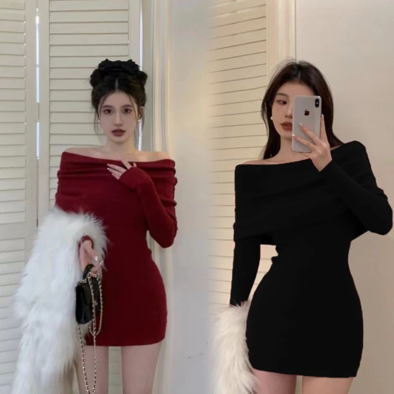 新年法式一字肩连衣裙女秋季2024新款圣诞战袍修身红裙子氛围感