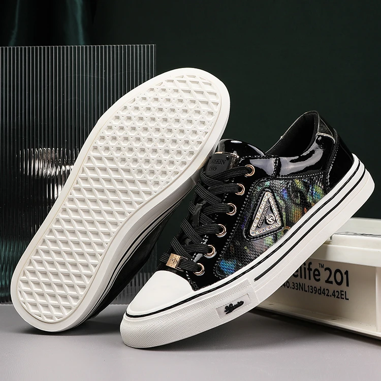 2024开春专柜潮流轻奢高端时尚男鞋手工百搭透气男士低帮休闲板鞋