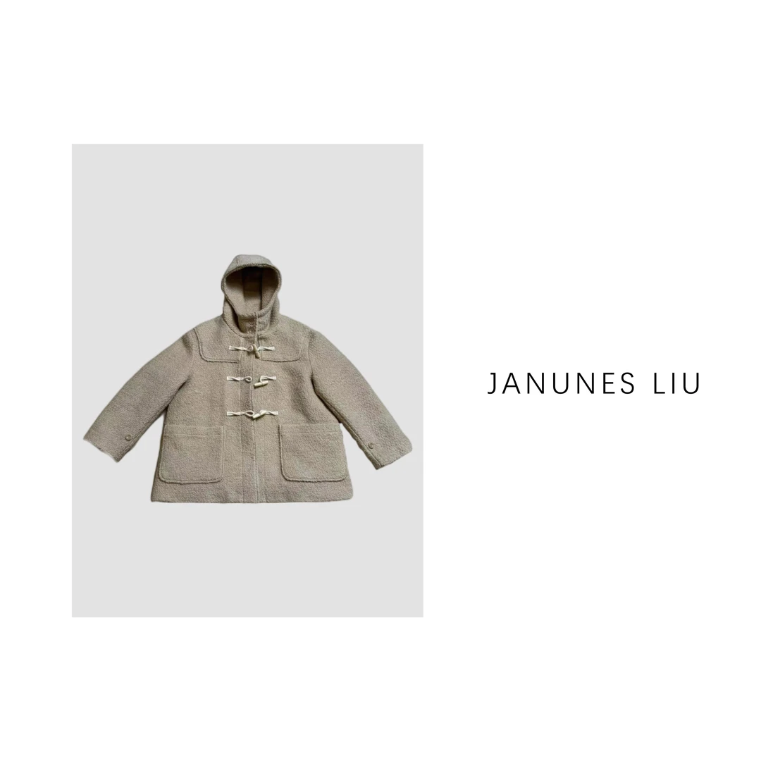 [Janunes Liu]学院风100羊毛牛角扣连帽羽绒服WT1173